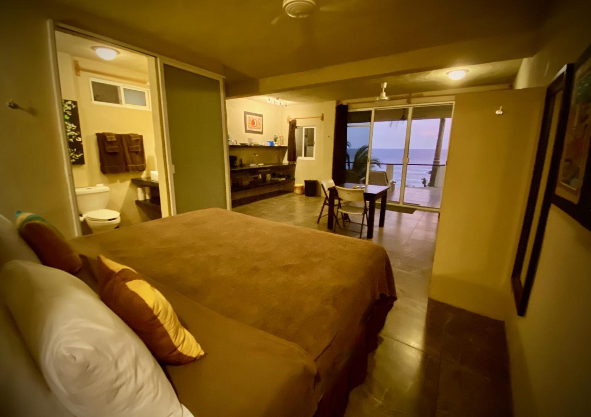 Casablanca Guest House - Adults Only - Starlink Internet! Zipolite Exterior photo